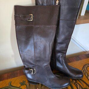 Bandolino size 8 dark brown wide calf boots. Never been worn, sold "As Is"